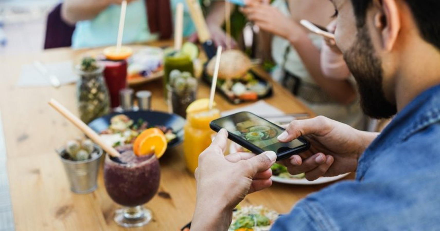 Micro-influencers: Using them to attract Gen Z, millennials to your restaurant