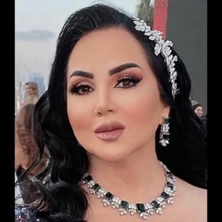 Mona Saqer 