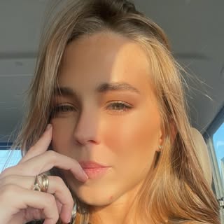 Laura Btlrr 